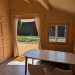 Konukevi The Bee - Trekkershuts &