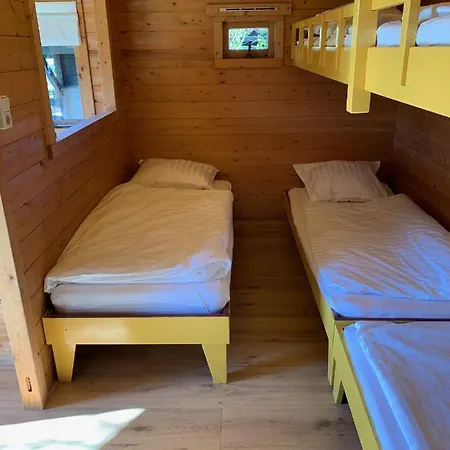 The Bee - Trekkershuts & Maison d'hôtes 3*