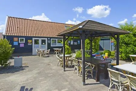 The Bee - Trekkershuts & Maison d'hôtes Opperdoes