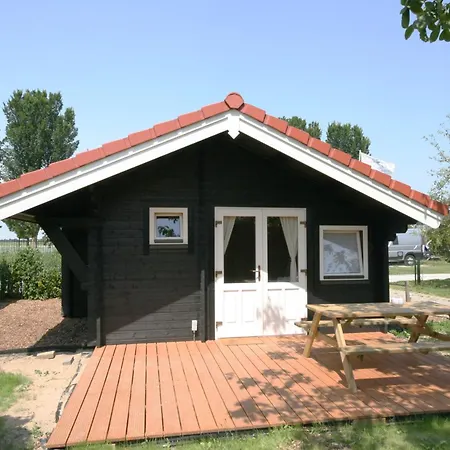 The Bee - Trekkershuts & 3*