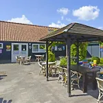 The Bee - Trekkershuts & Gasthof Opperdoes