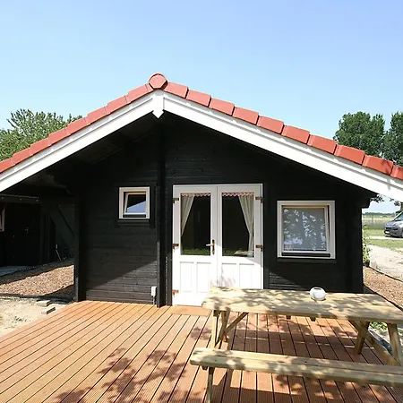 Guest house The Bee - Trekkershuts & Opperdoes