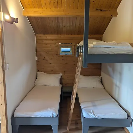 Guest house The Bee - Trekkershuts & Opperdoes
