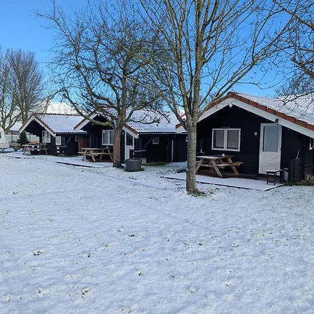 The Bee - Trekkershuts & Gasthof